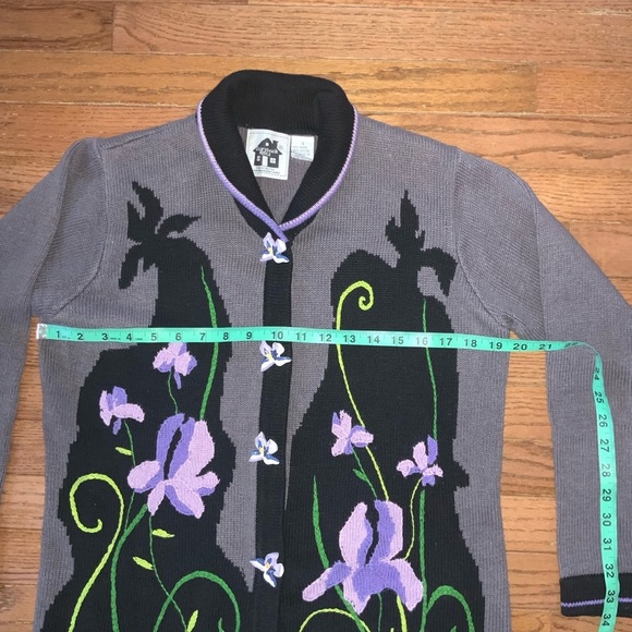 Storybrook Knits Iris Floral Cardigan Sweater Size Small Gray, Black, & Purple - Picture 5 of 8